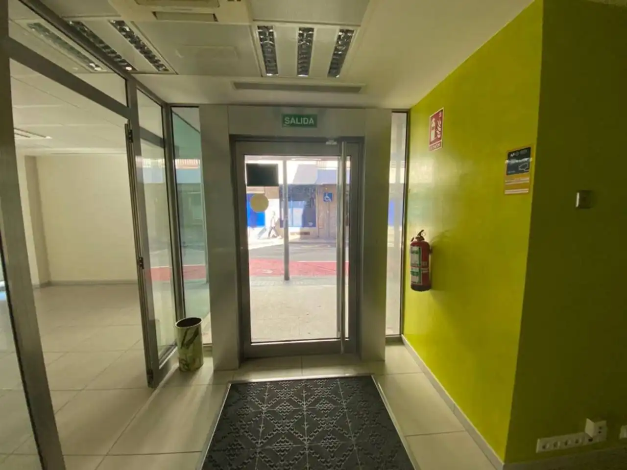 Oficina de lloguer a Montornès del Vallès, imagen 2