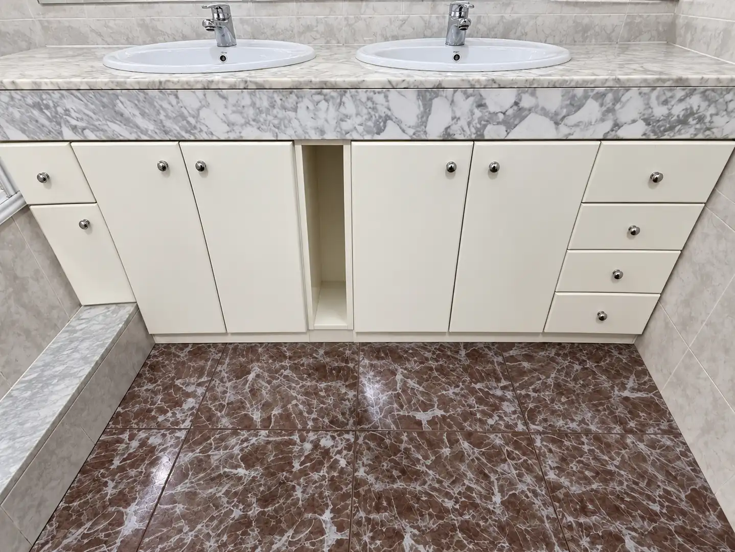 Bathroom of Flat for sale in Sabadell  with Heating, Furnished and Oven