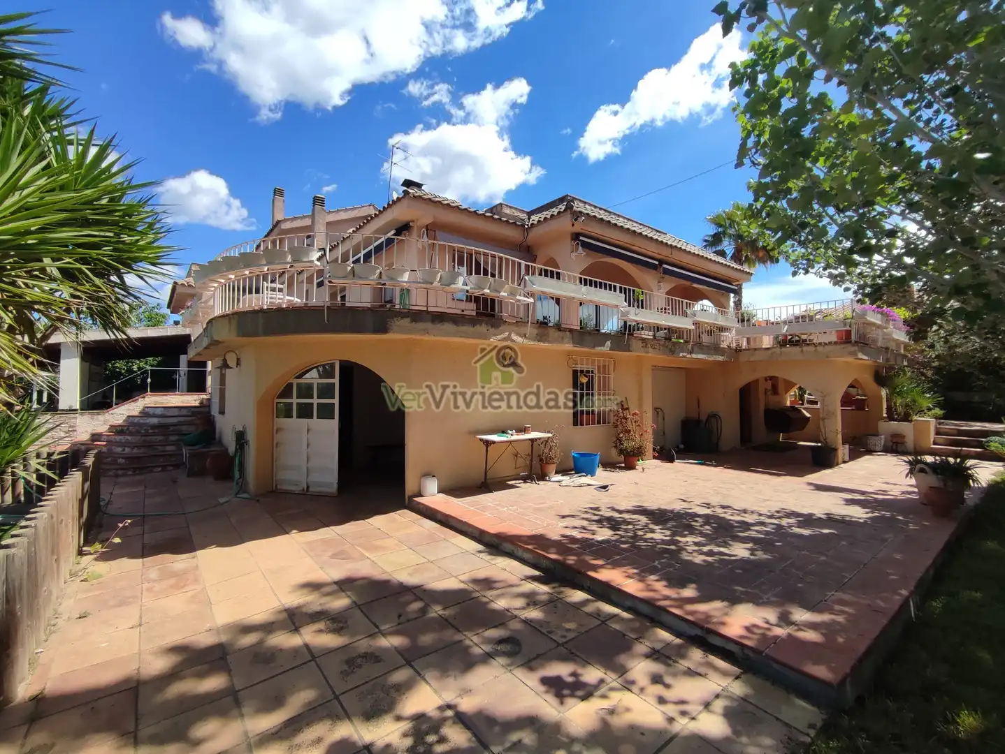 Vista exterior de Casa o chalet en venta en Esparreguera con Calefacción, Jardín privado y Parquet
