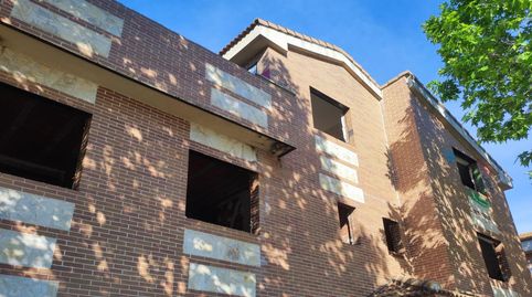 Foto 2 de Casa adosada en venta en Cabanillas del Campo, Guadalajara