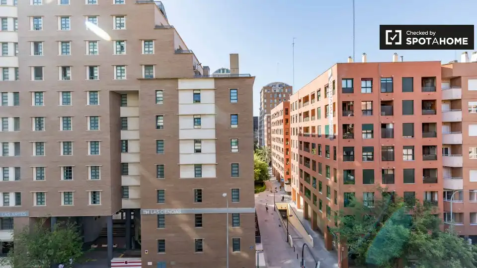 Habitación en Ciutat de les Ciències i de les Arts - Justicia