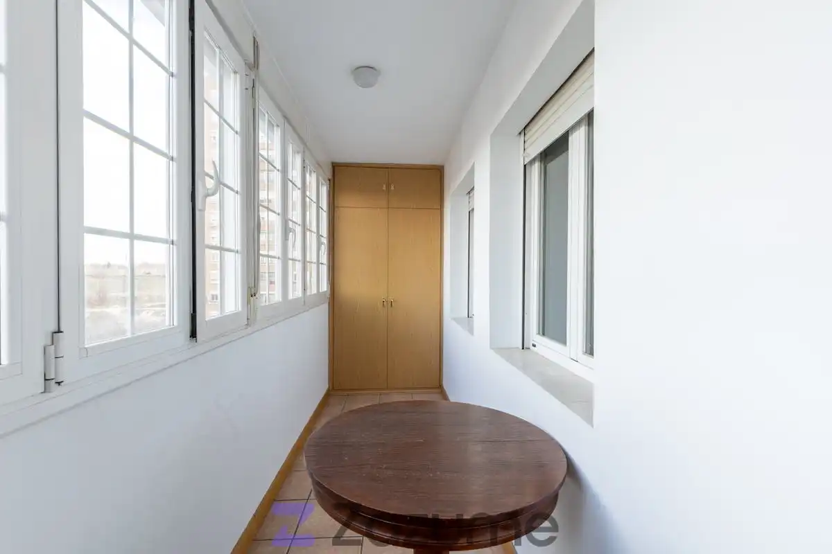 Wohnung zur Miete in Av. del Dr. García Tapia, Marroquina