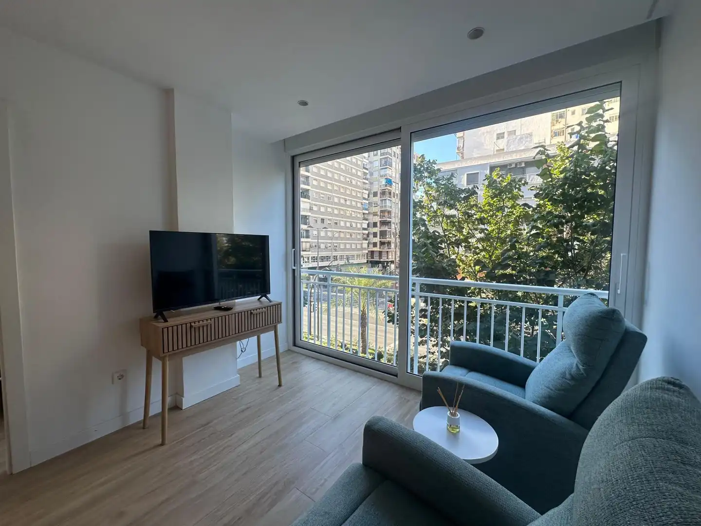 Flat with lift to rent in Avenida GENERAL PRIMO RIVERA, imagen 5