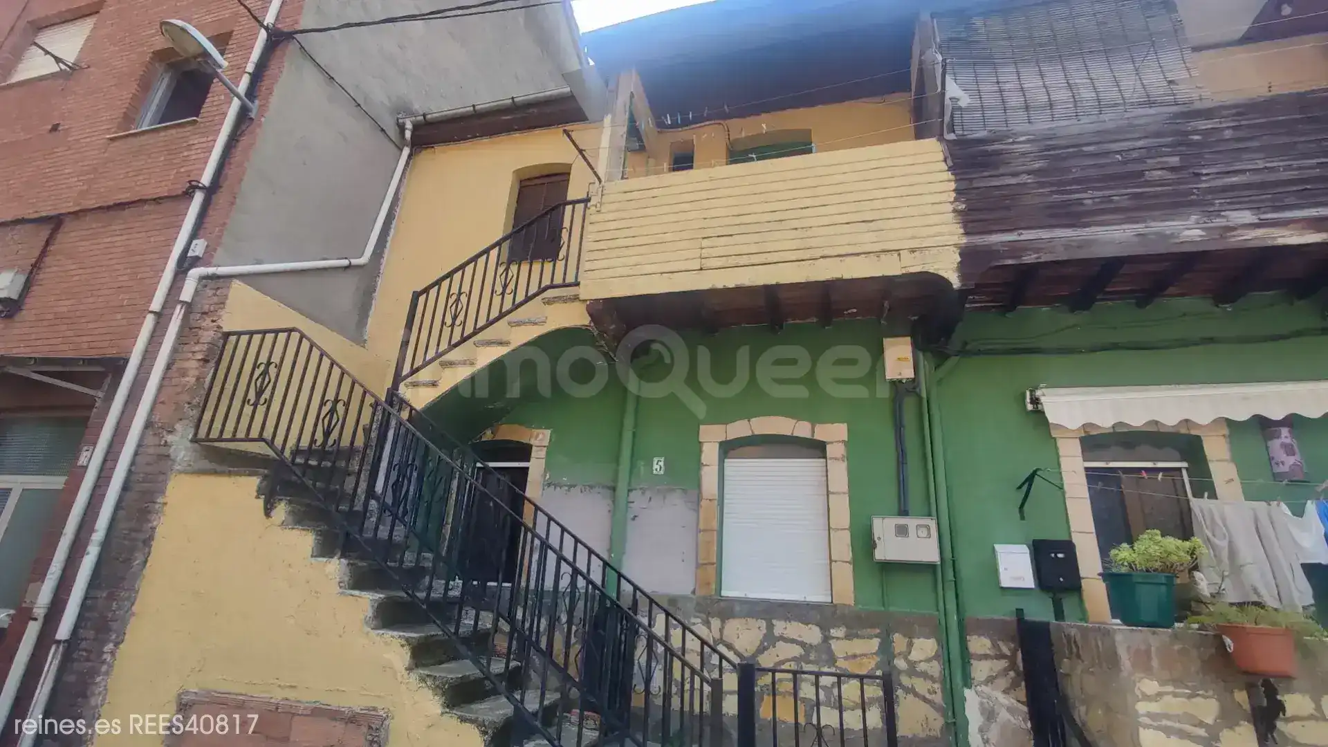 Vista exterior de Piso en venta en Mieres (Asturias) con Calefacción y Amueblado