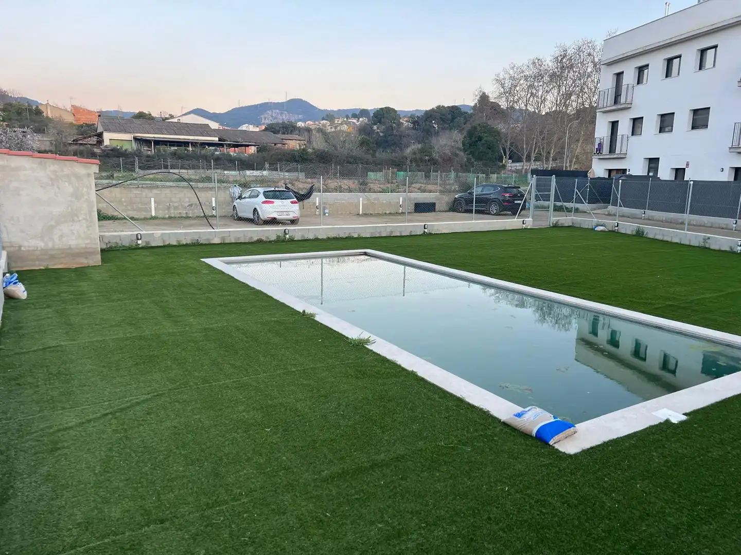 Erdgeschosswohnung mit Pool zur Miete in Martorelles