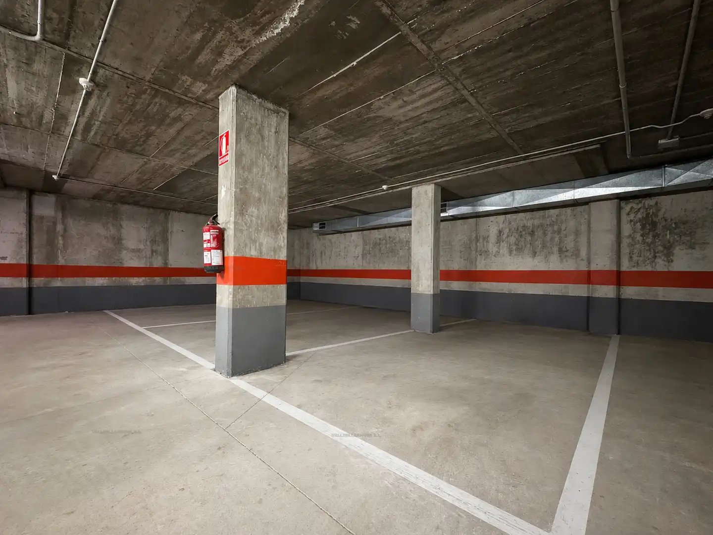 Parking de Piso en venta en Parets del Vallès con Calefacción, Terraza y Trastero