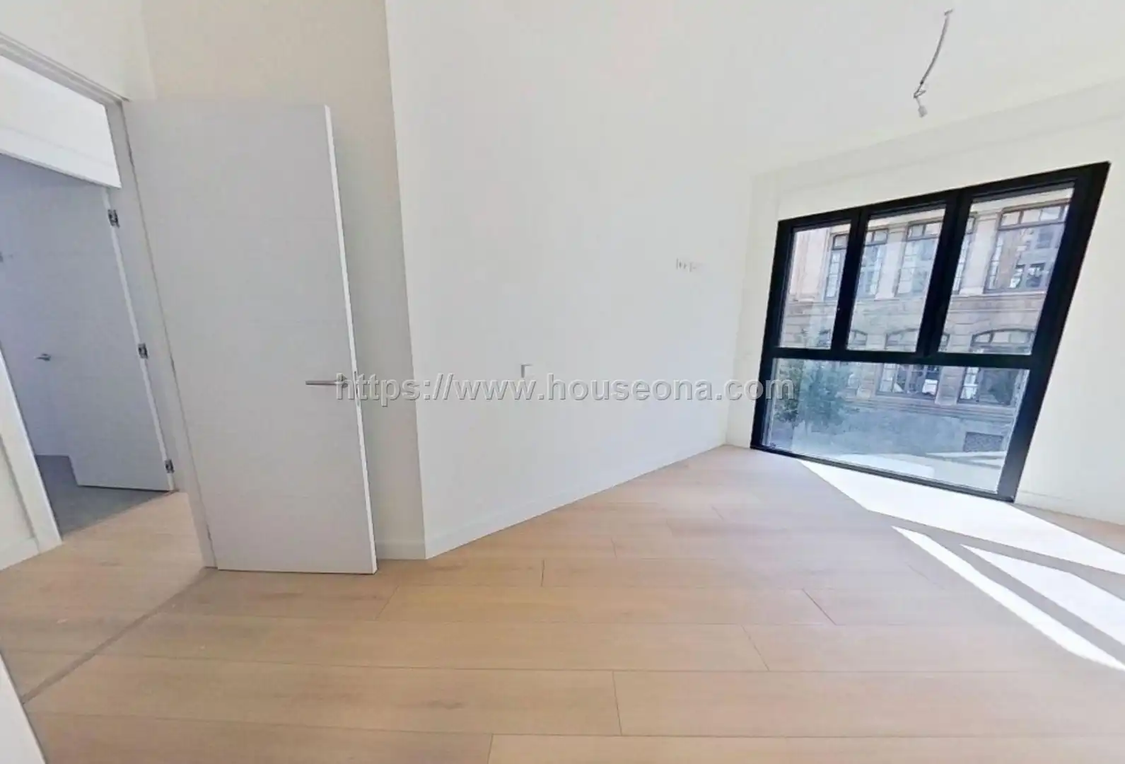 Piso de alquiler en Bilbao  con Terraza, Trastero y Balcón
