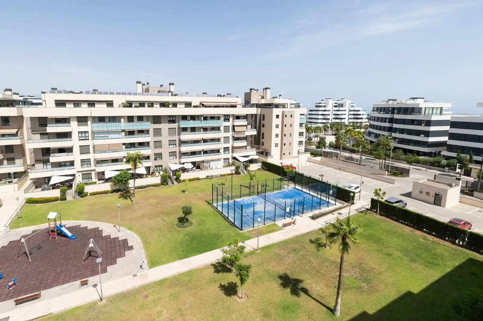 Außenansicht von Dachboden zur Miete in Torremolinos mit Klimaanlage, Terrasse und Möbliert