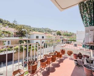 Exterior view of Flat for sale in  Barcelona Capital  with Air Conditioner, Heating and Balcony