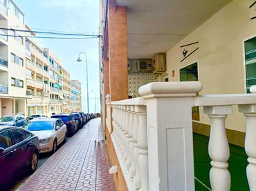 Local comercial en venda a Guardamar Playa