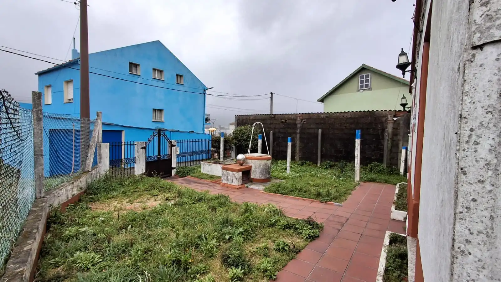 Exterior view of Houses for sale in Boiro  with Private garden and Storage room
