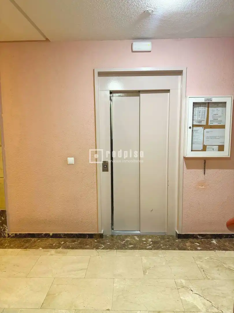 Piso en venta en Fuenlabrada con Aire acondicionado, Calefacción y Jardín privado