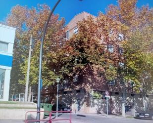 Vista exterior de Local de lloguer en  Logroño