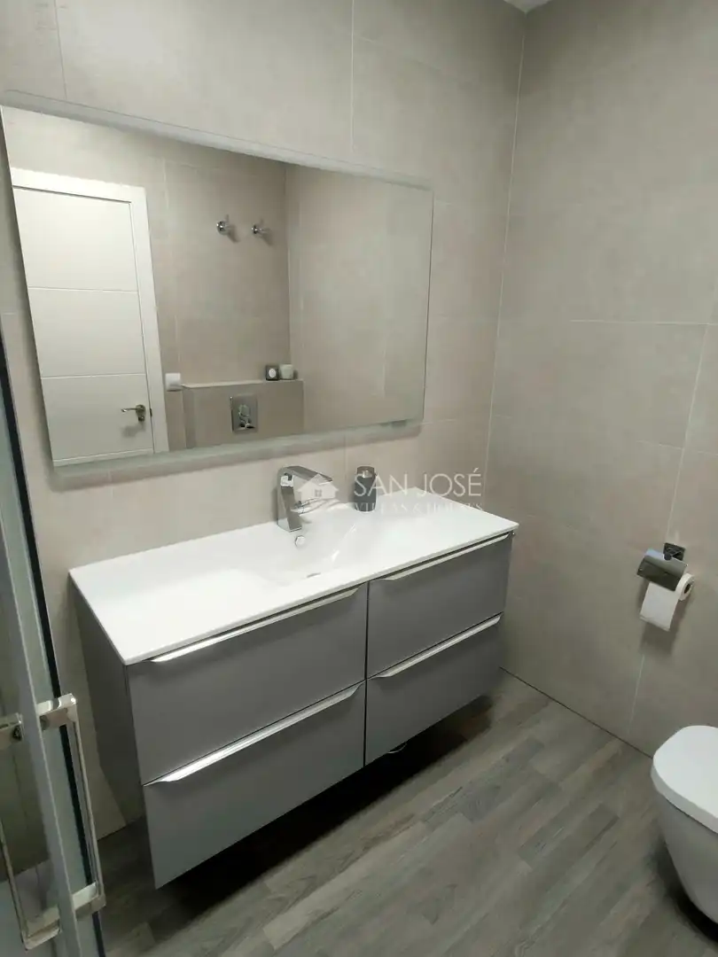 Bany de Casa o xalet en venda en Aspe amb Jardí privat, Terrassa i Traster