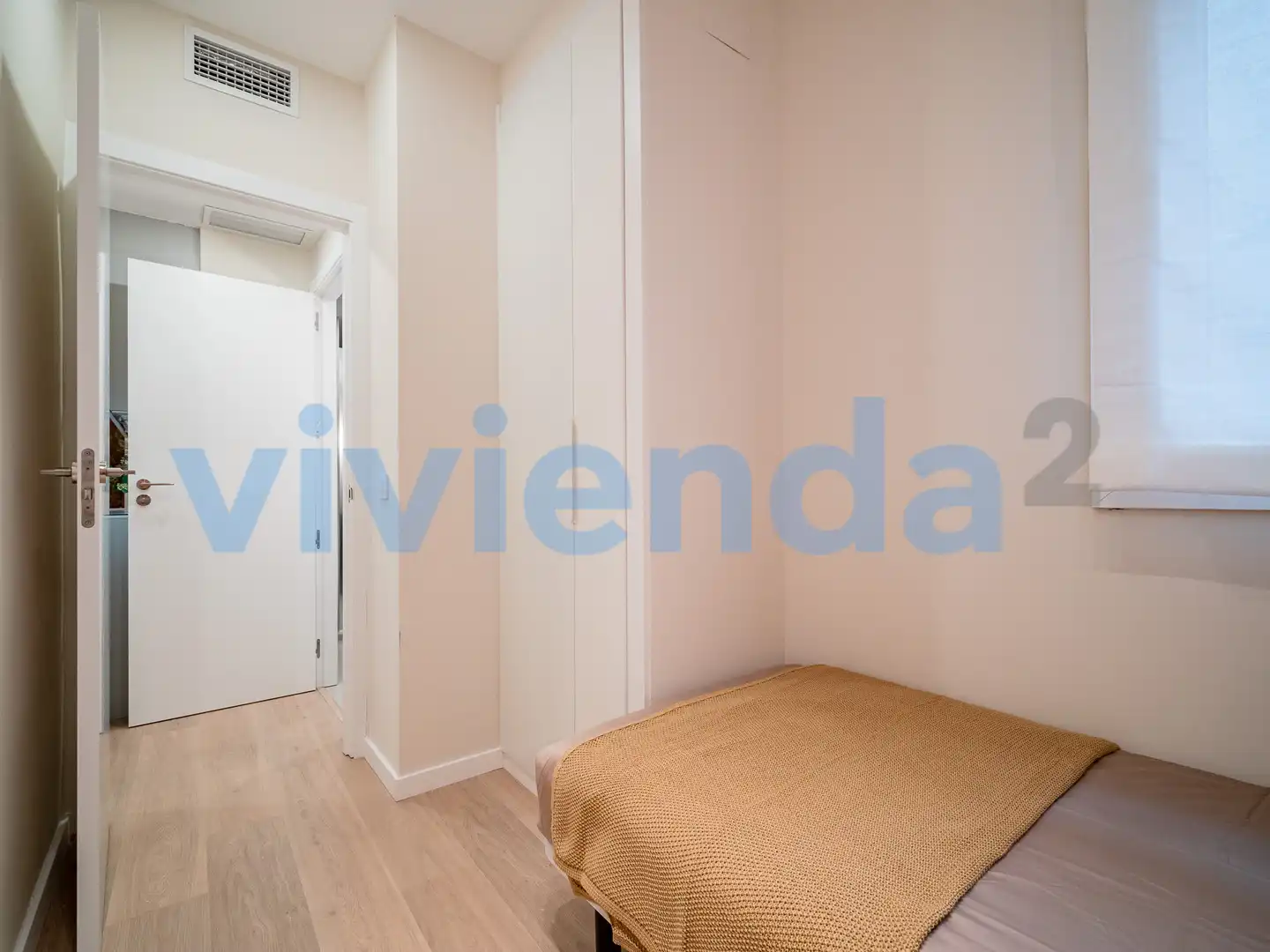 Schlafzimmer von Wohnung zur Miete in Madrid mit Klimaanlage, Heizung und Balkon
