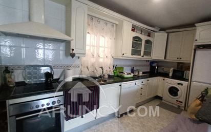 Kitchen of Flat for sale in Chiclana de la Frontera  with Air Conditioner