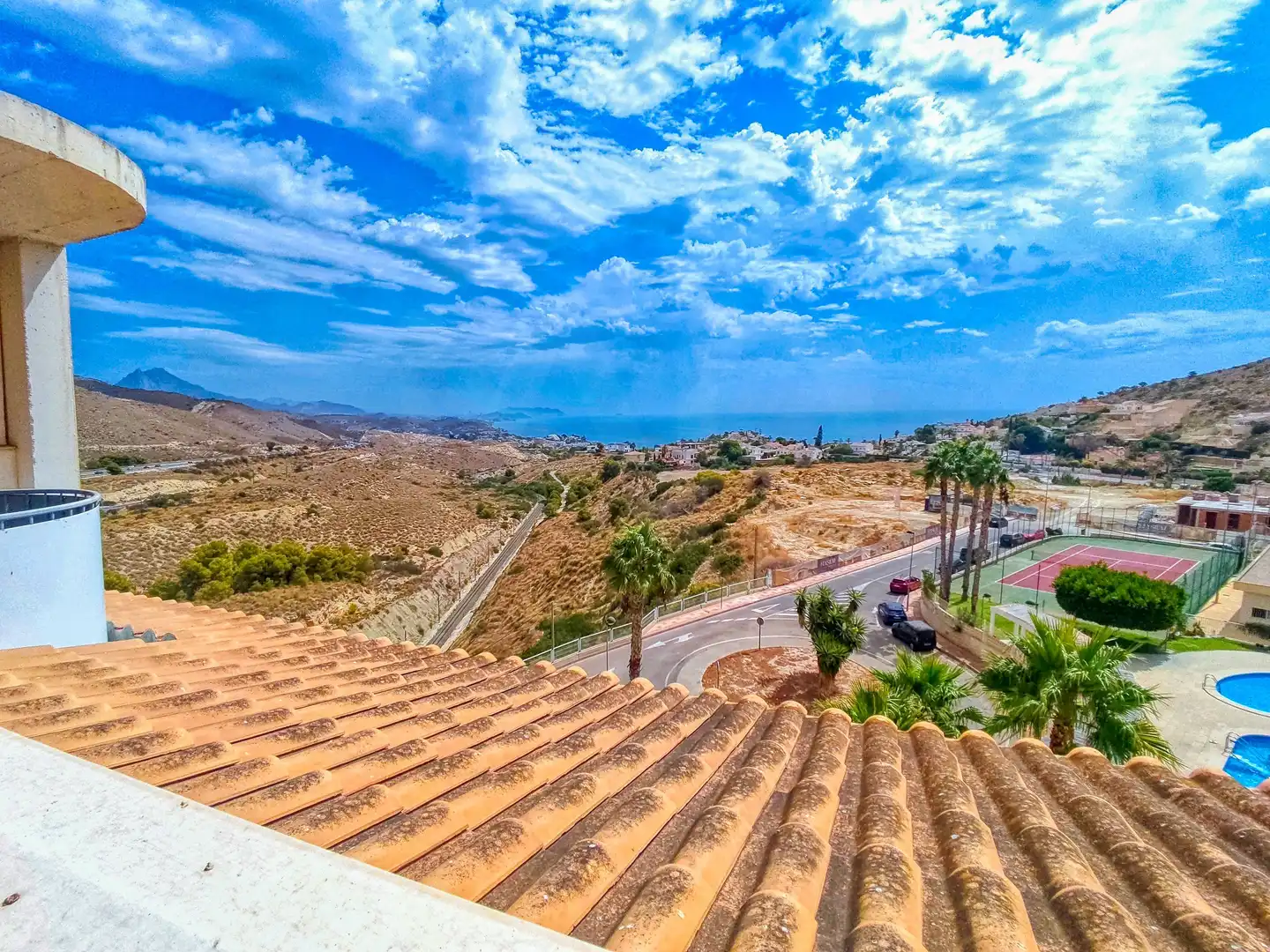 Außenansicht von Dachboden zum Verkauf in El Campello mit Klimaanlage, Heizung und Terrasse