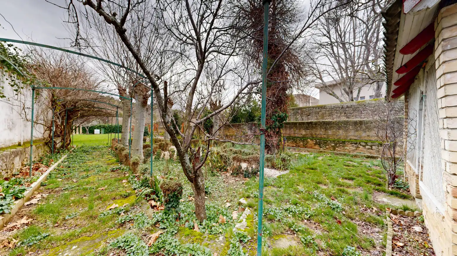 Houses for sale in Tafalla  with Heating, Private garden and Parquet flooring