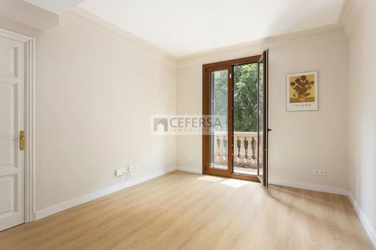 Bedroom of Flat for sale in Barcelona  with Air Conditioner, Heating and Parquet flooring