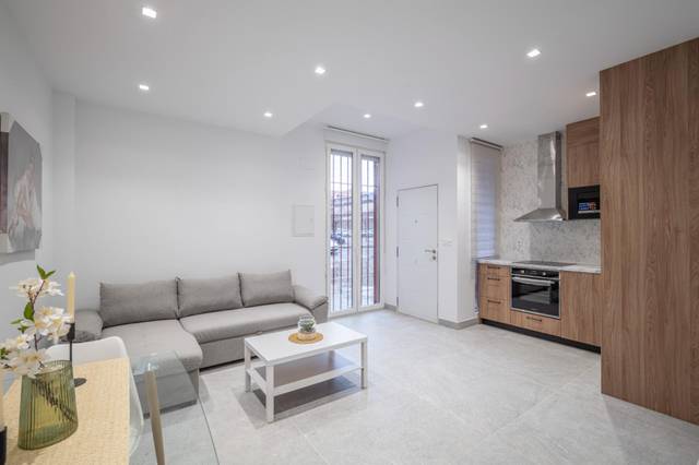 Apartamento en Venta en Plaza de Poeta Garcilaso de la Vega en Joaquina Eguaras