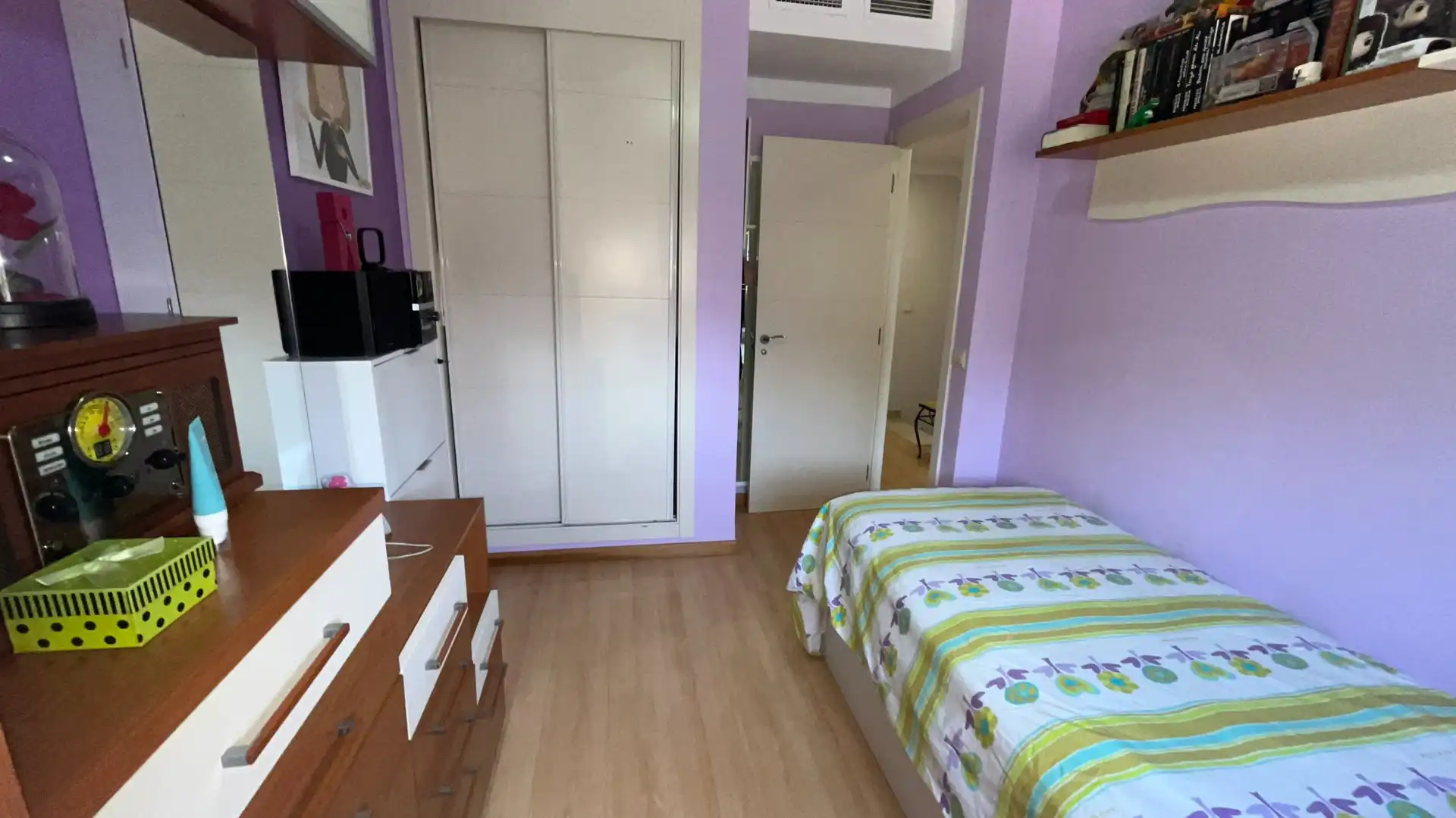 Dormitori de Casa adosada en venda en Málaga amb Aire condicionat, Calefacció i Jardí privat