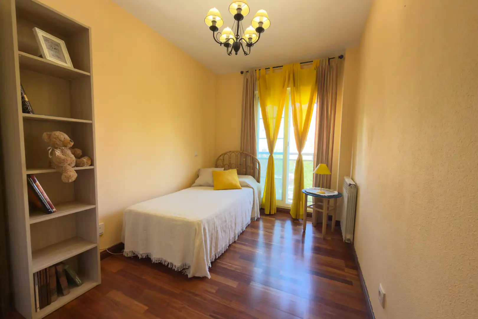 Bedroom of Flat for sale in Valdemoro  with Air Conditioner, Heating and Parquet flooring