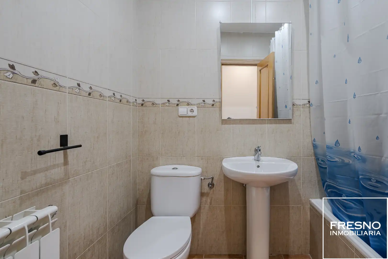 Baño de Casa o chalet en venta en Galápagos con Calefacción, Jardín privado y Terraza