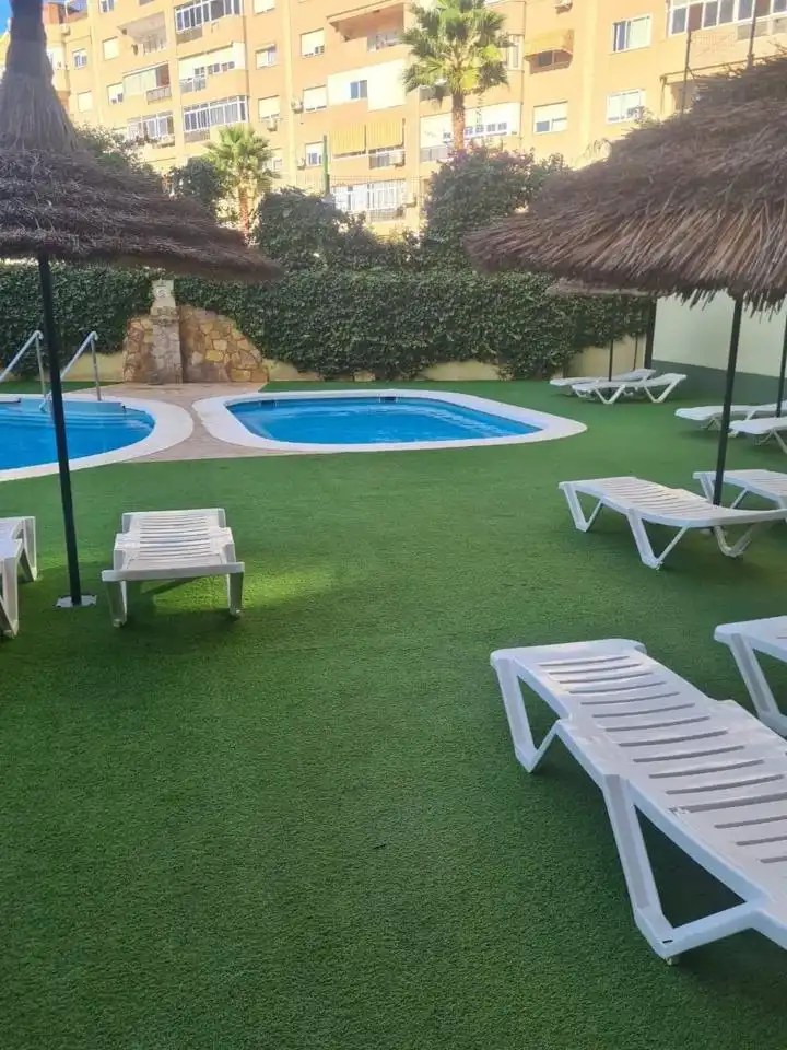 Piscina de Piso en venta en Melilla con Terraza y Piscina comunitaria