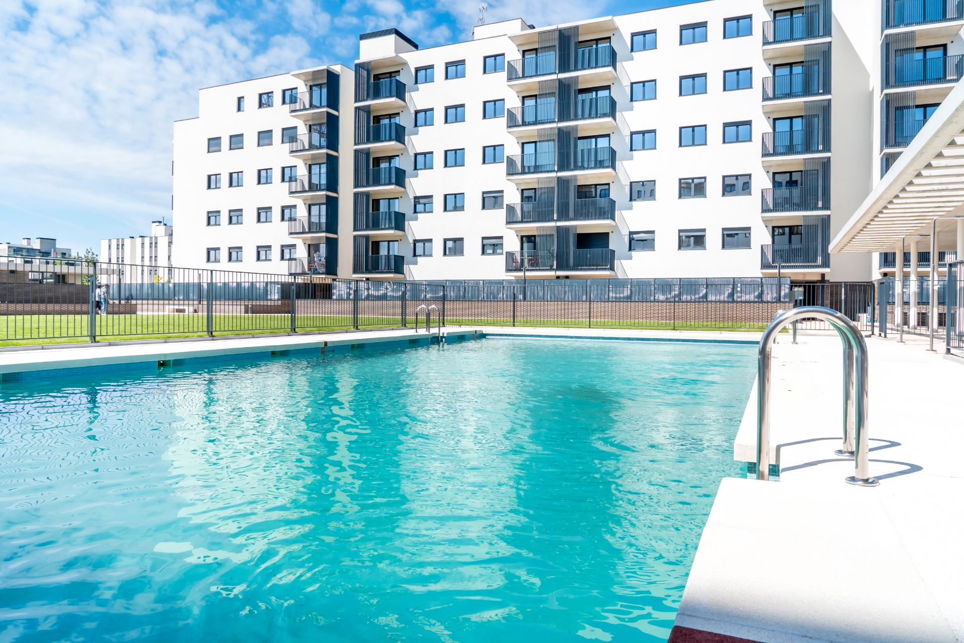 Piscina de Piso de alquiler en Alcalá de Henares con Aire acondicionado, Terraza y Horno