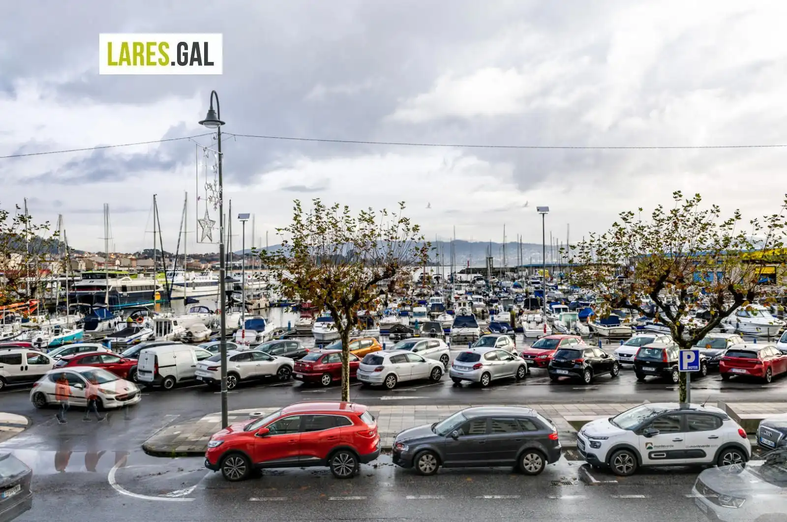 Local de alquiler en Rúa Fomento, Cangas pueblo