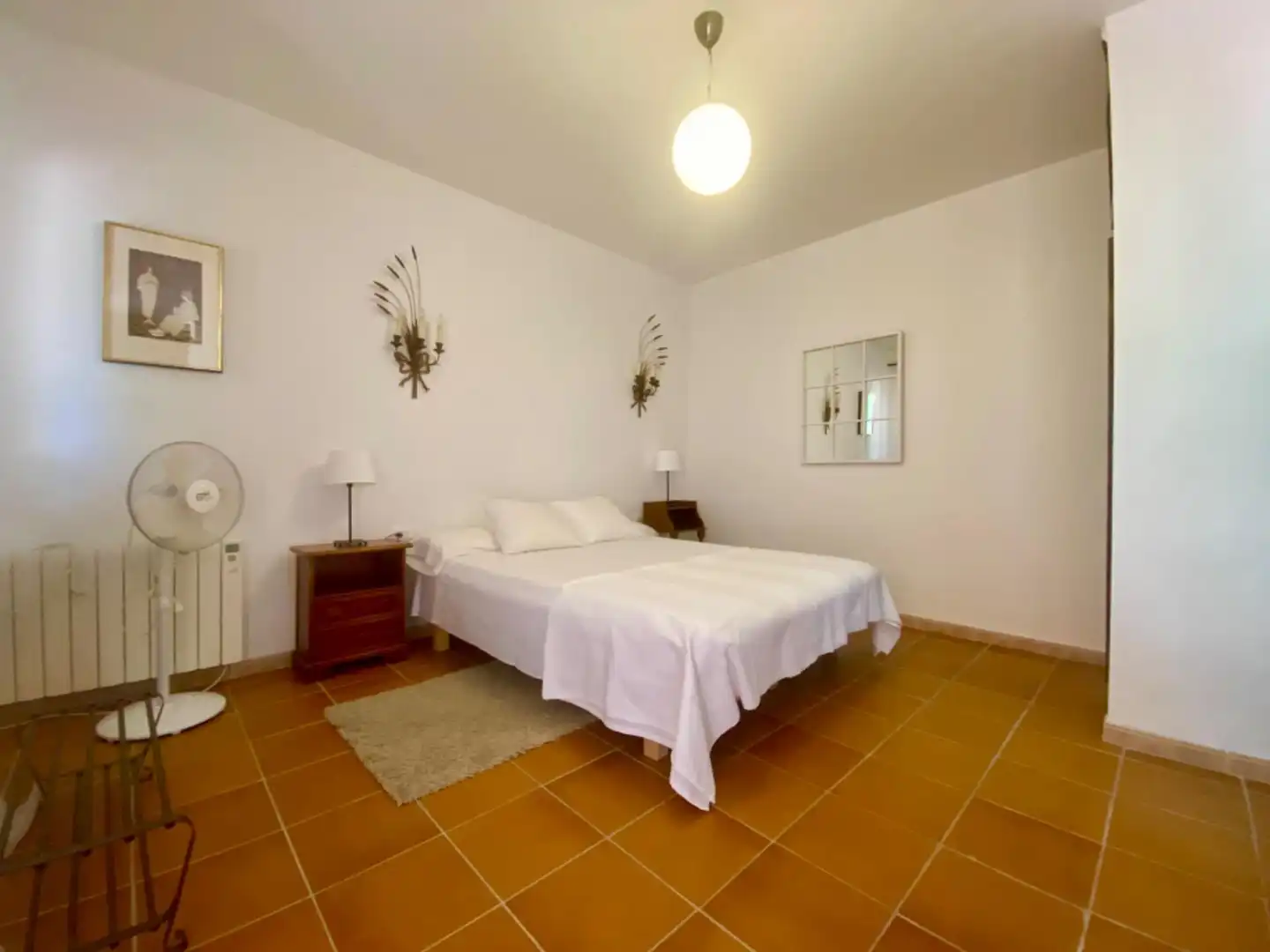 Bedroom of Commercial properties for sale in El Molar (Tarragona)  with Air Conditioner