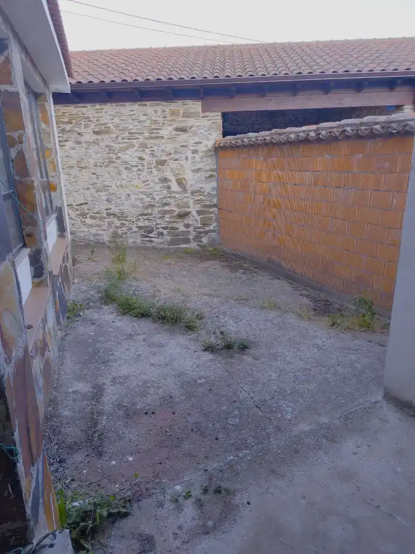 Aparcament de Casa o xalet en venda en Soto y Amío, León