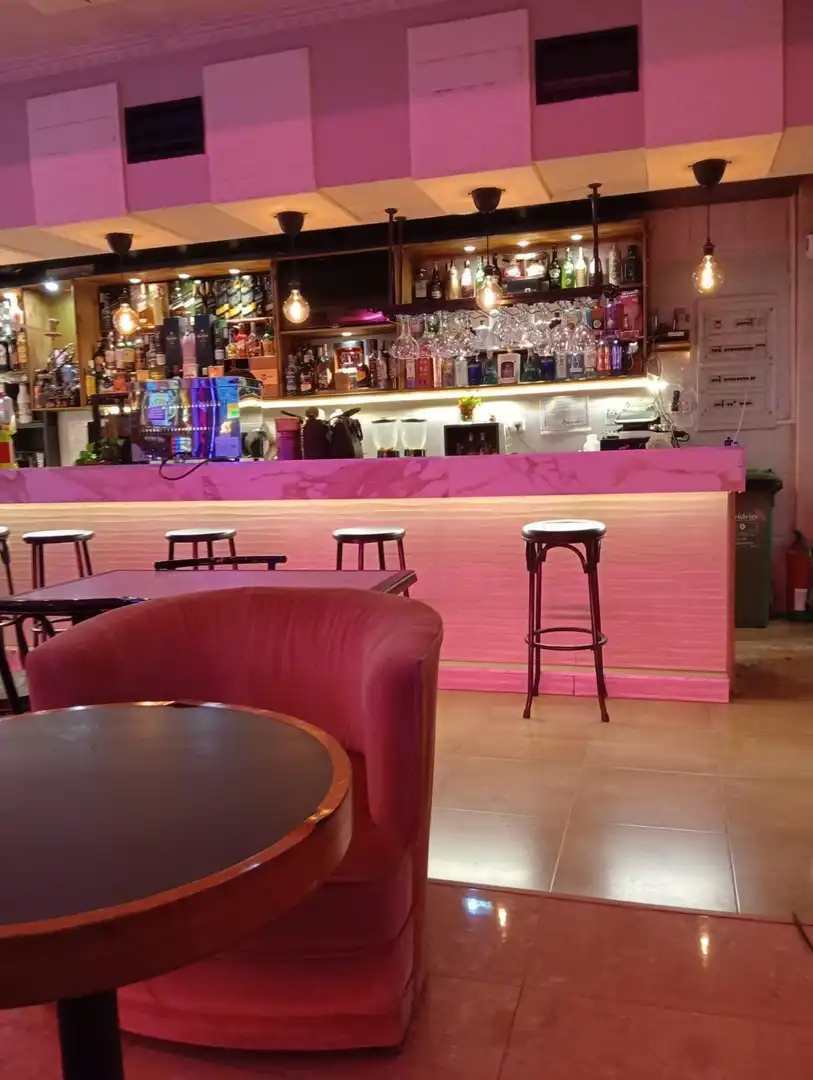 Geschaftsraum zum Verkauf in Madrid mit Möbliert