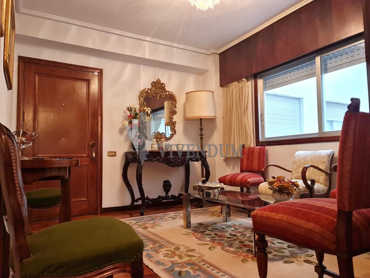 Sala d'estar de Pis en venda en Vigo  amb Calefacció, Parquet i Traster