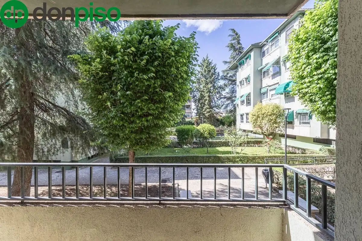Piso en venta en Calle Bajo de Huétor, 19, Cervantes