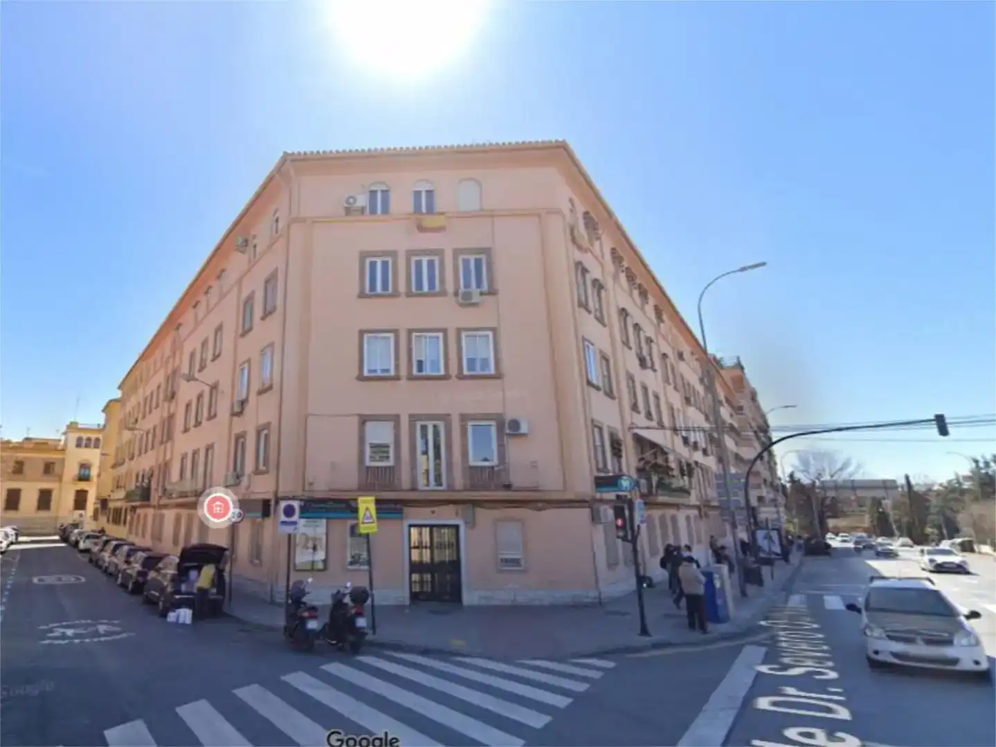 Vista exterior de Pis en venda en Granada amb Jardí privat, Traster i Balcó