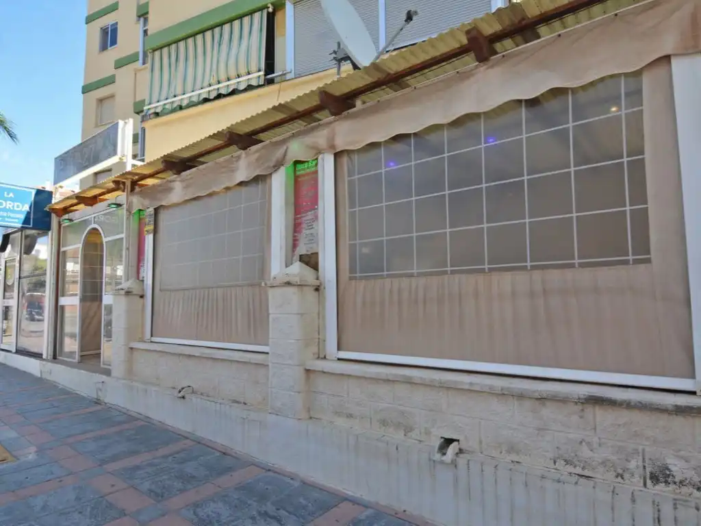 Local en venda en Fuengirola amb Aire condicionat