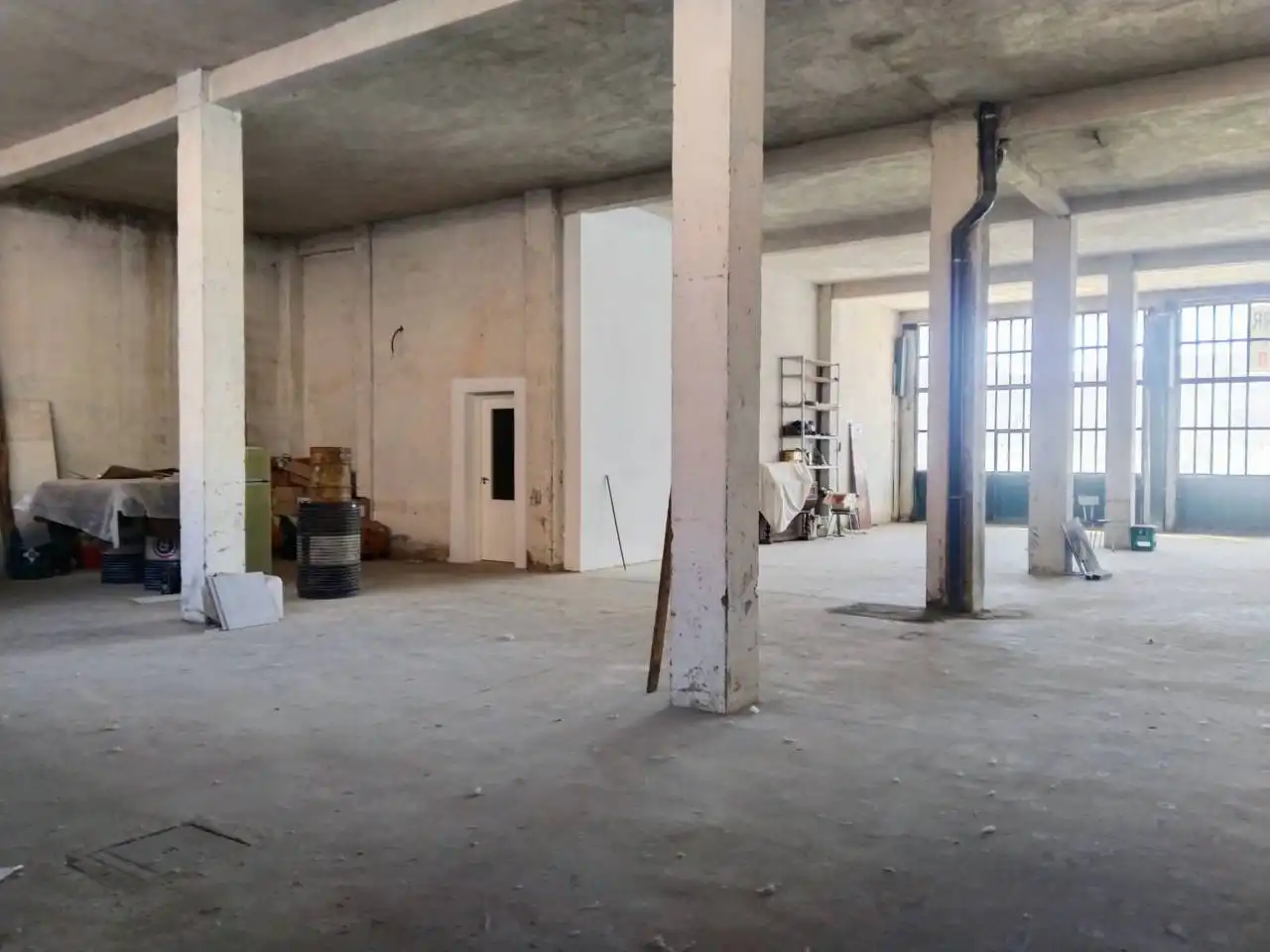 Geschaftsraum zur Miete in Calle Romancero, San Julián - Barriada de Cortes