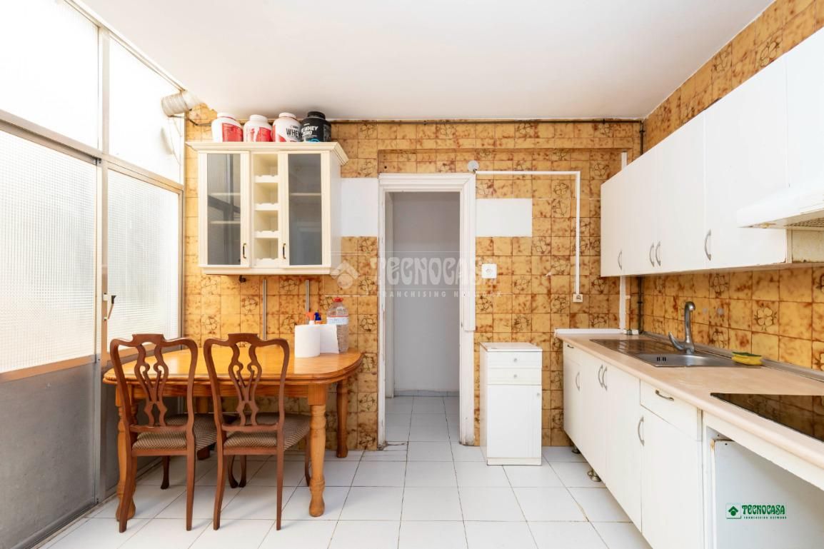 Cocina de Piso en venta en  Almería Capital