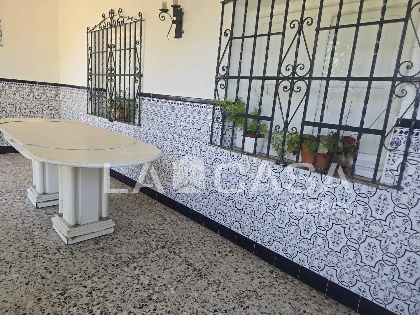 Terrassa de Casa o xalet en venda en Algeciras