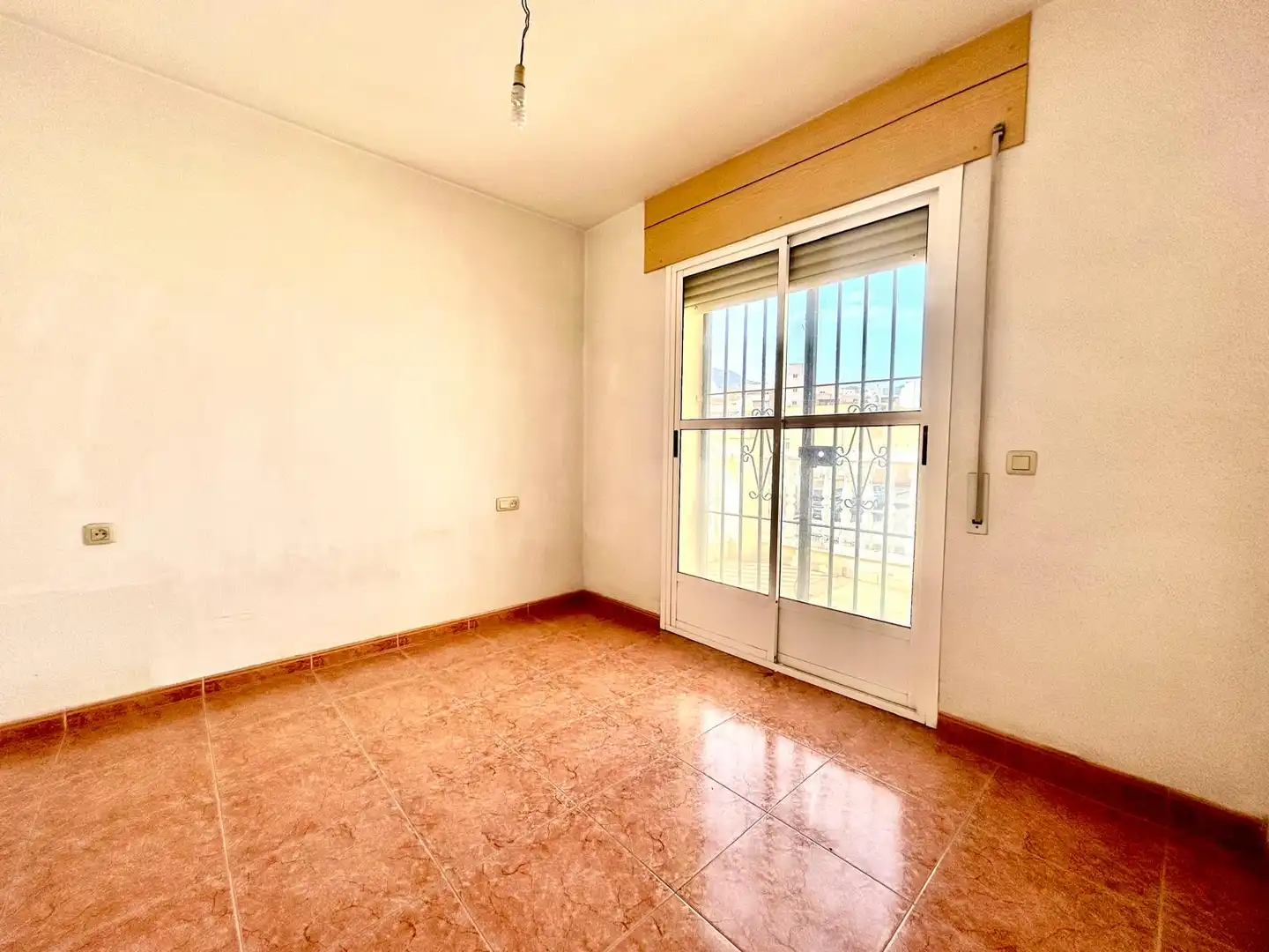 Habitación de Casa adosada en venta en Roquetas de Mar con Jardín privado, Terraza y Horno