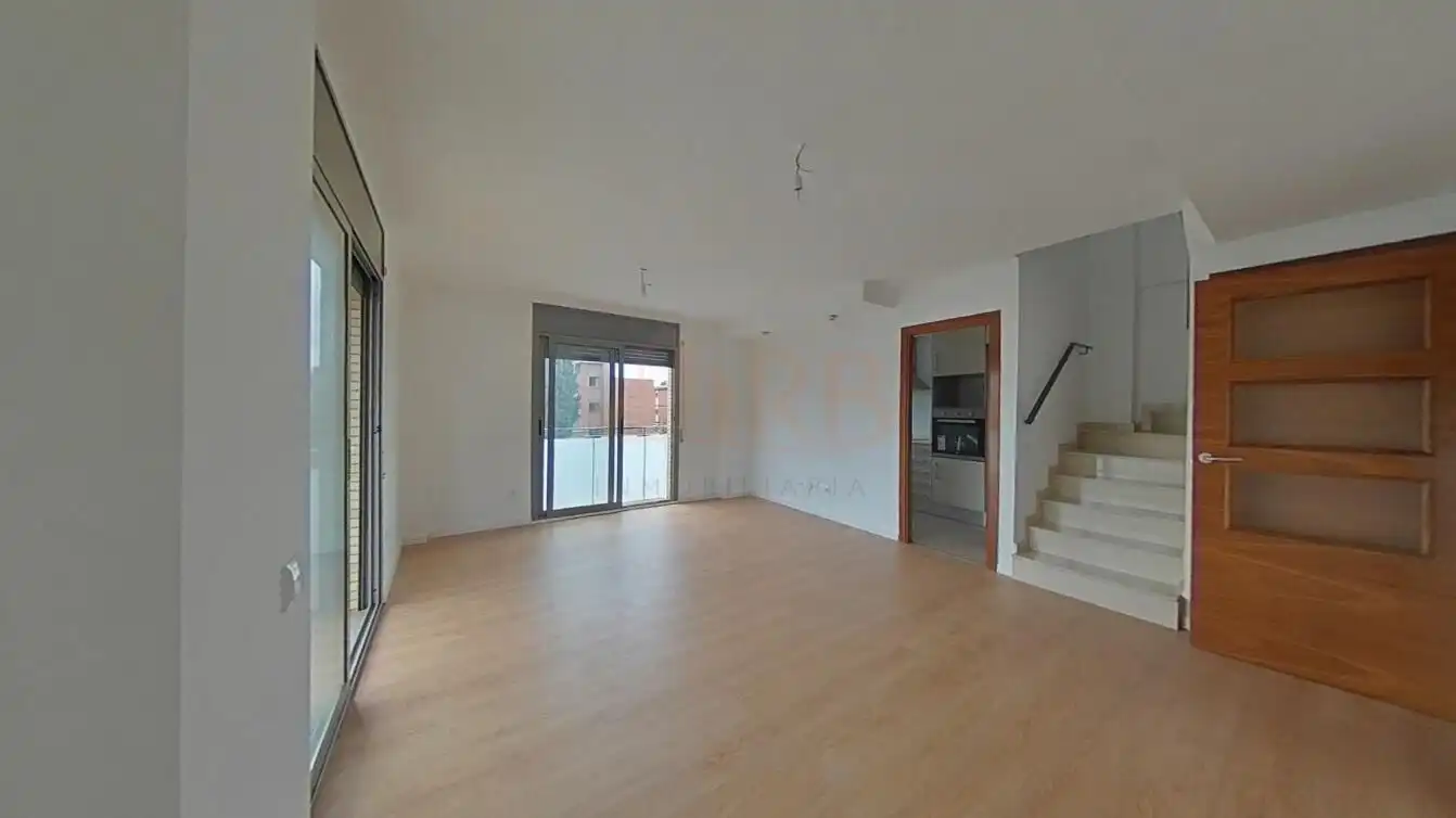 Sala de estar de Piso en venta en Castelldefels con Piscina comunitaria