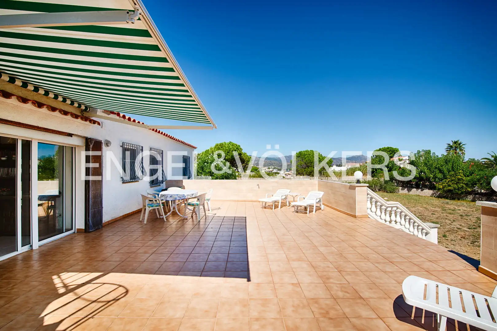 Casa amb jardí en venda a Carrer la Meda, imagen 6