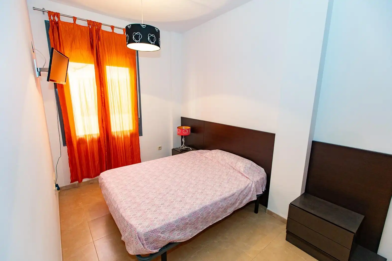 Schlafzimmer von Erdgeschoss zum Verkauf in Alcanar mit Terrasse