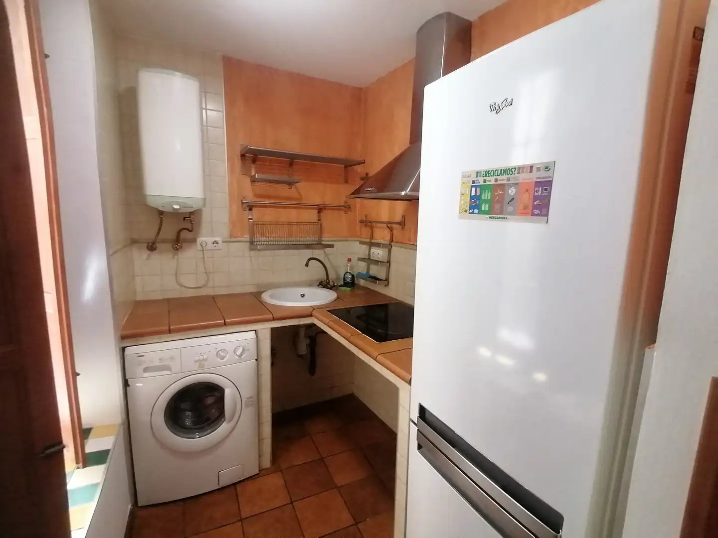 Cocina de Planta baja en venta en Granada con Parquet y Amueblado