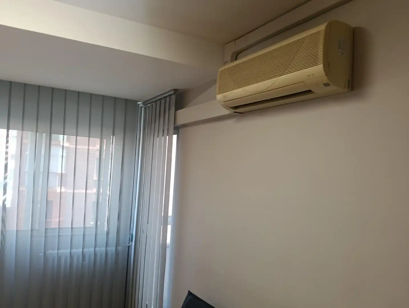 Habitación de Oficina de alquiler en Valladolid con Calefacción