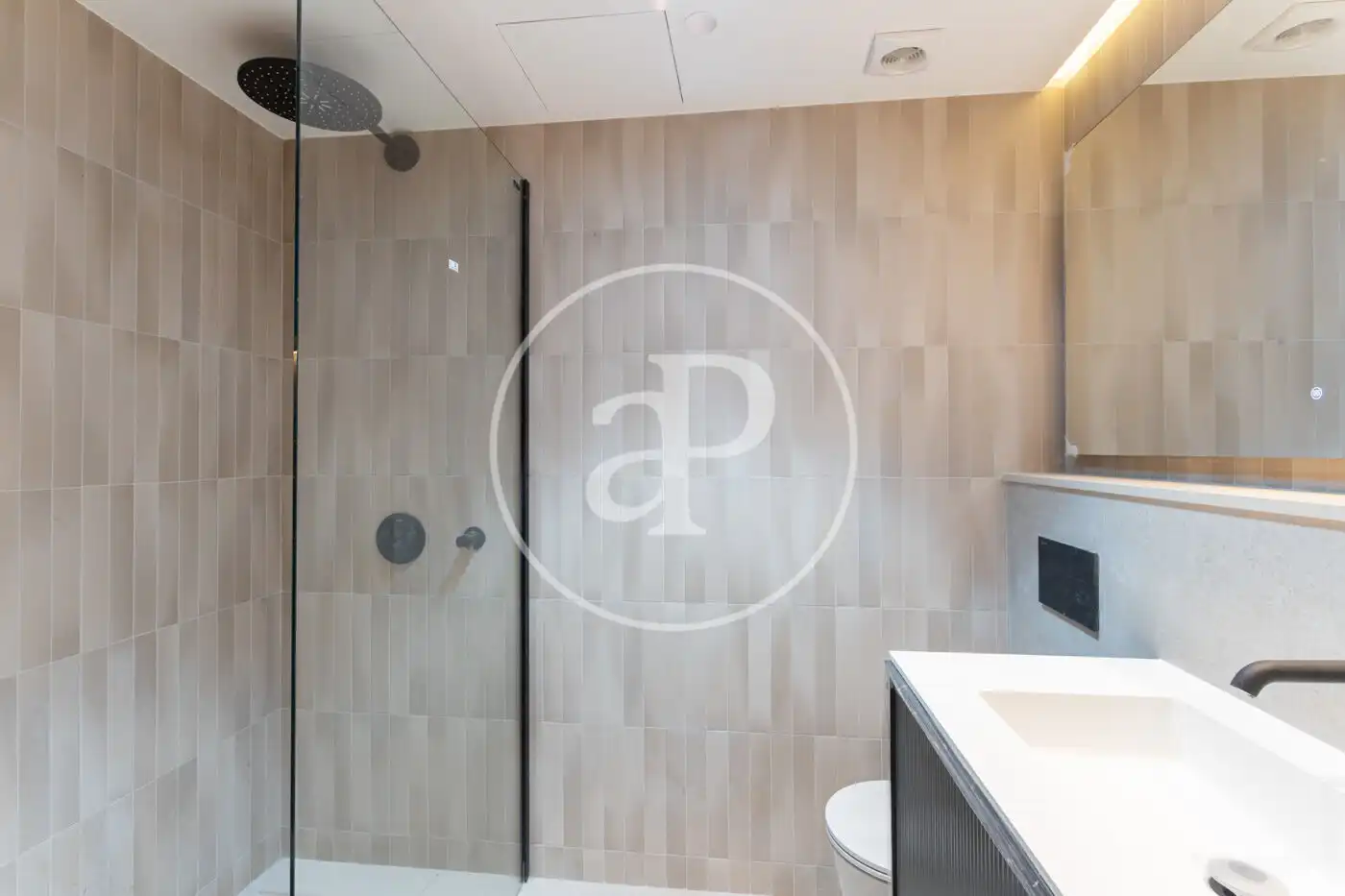 Baño de Ático en venta en Sant Cugat del Vallès con Aire acondicionado, Calefacción y Terraza