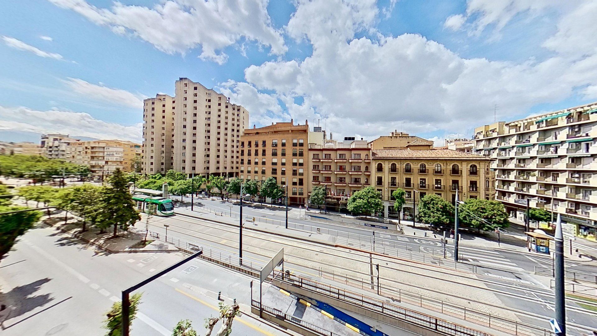 Vista exterior de Piso en venta en  Granada Capital con Aire acondicionado