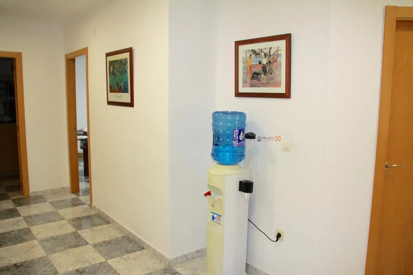 Commercial properties for sale in Benidorm  with Air Conditioner