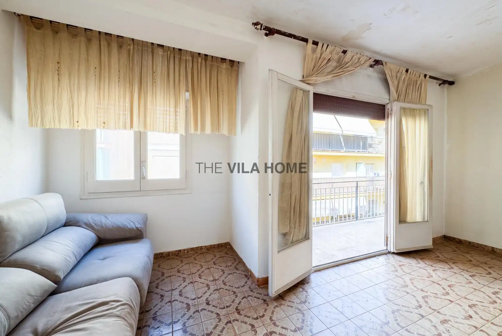 Wohnzimmer von Wohnung zum Verkauf in Vilanova i la Geltrú mit Balkon